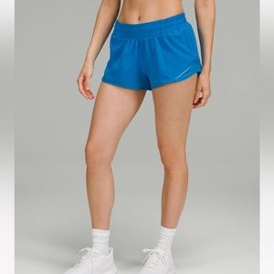 Lululemon Hotty Hot Low-Rise Lined Short 2.5”